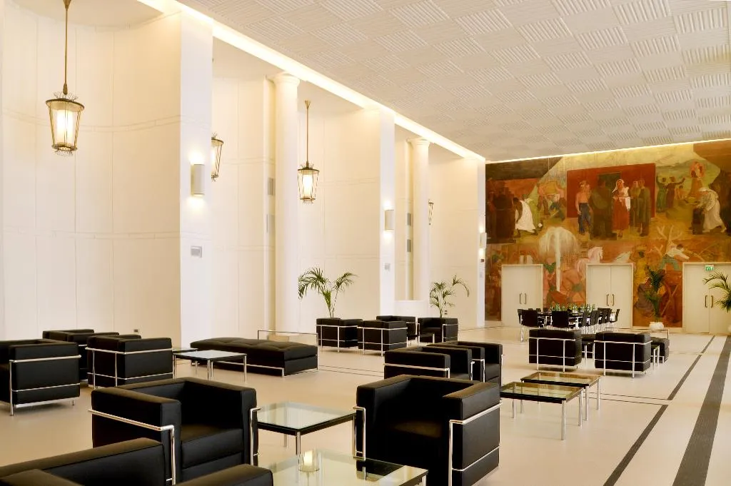 Restaurant, Palazzo Esedra, Naples