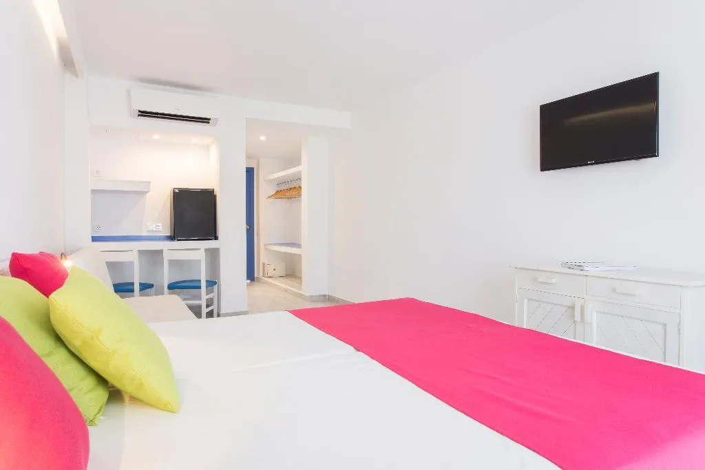 Double or Twin STANDARD Room, Guya Wave, Majorca
