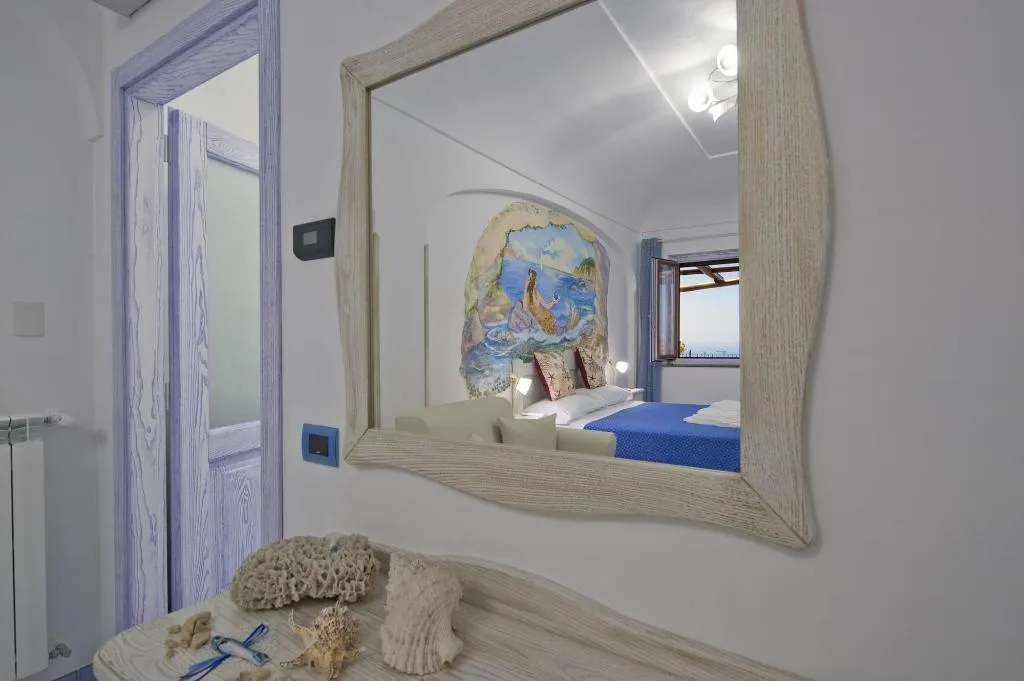 Room, La Mela Blu, Naples
