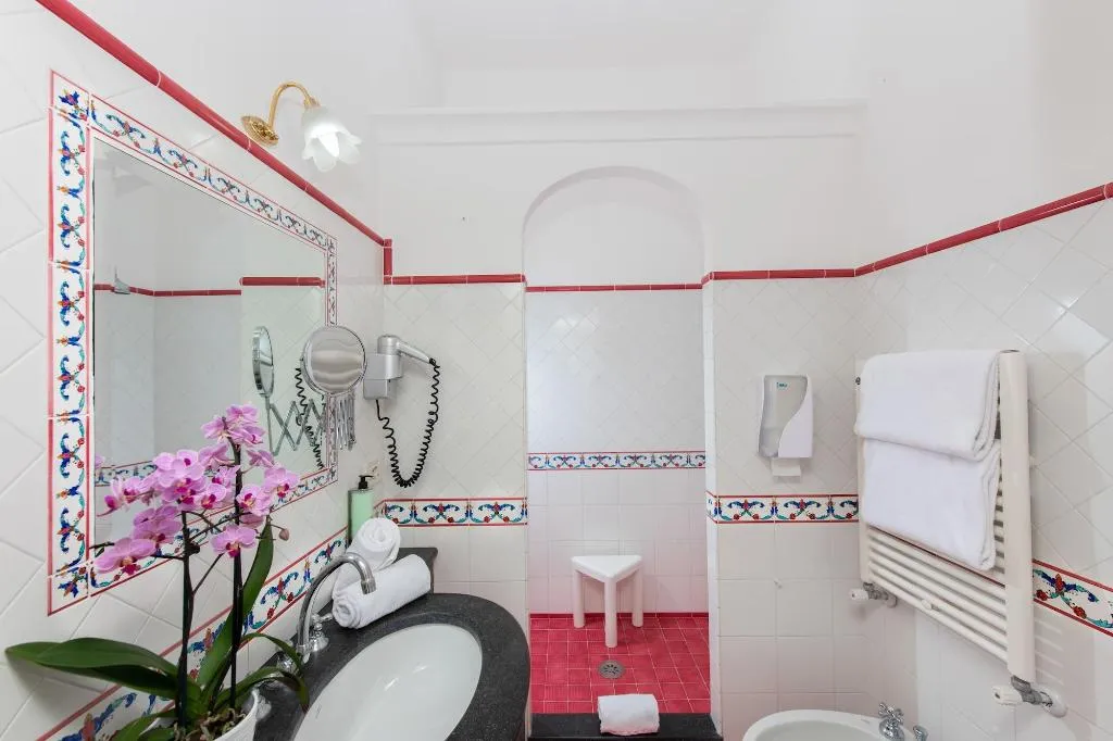 Room, Hotel Reginella Positano, Naples