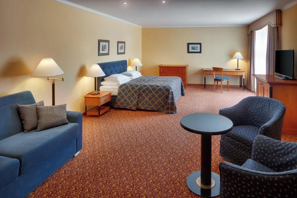 FAMILY ROOM KING SIZE BED Room, Hotel Savoy Prague, Prague