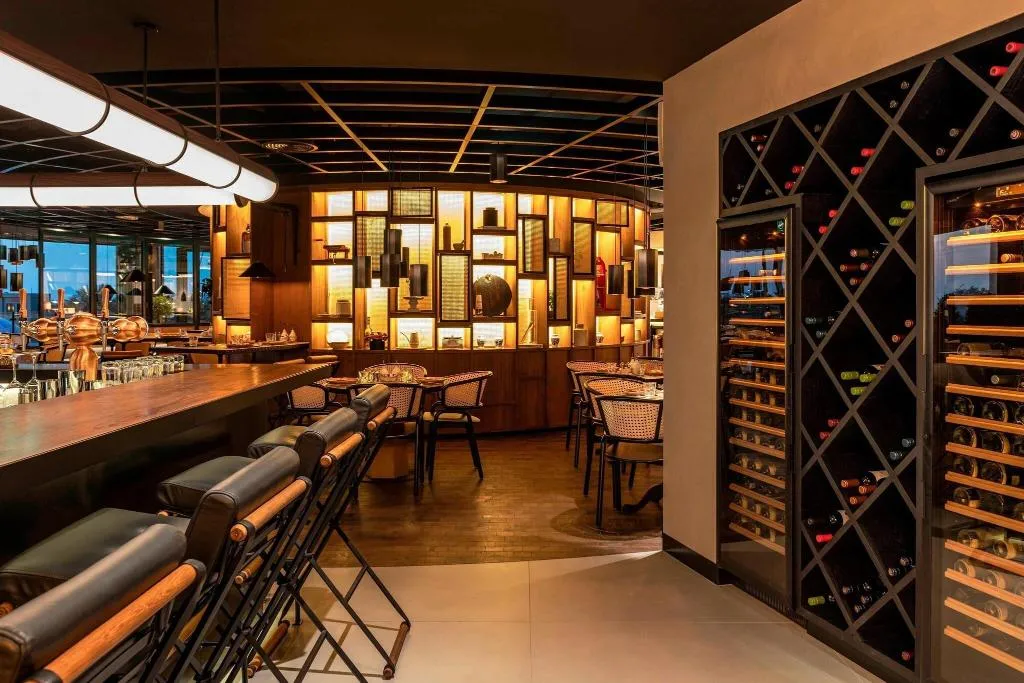 Restaurant, Le Royal Meridien Beach Resort and Spa, Dubai