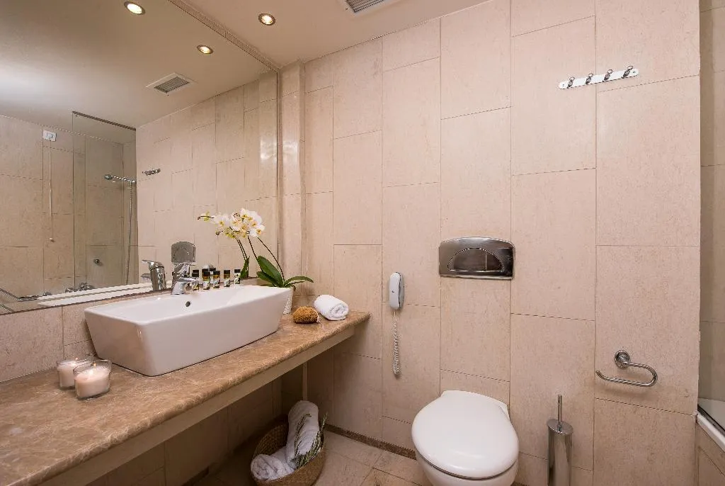 Double or Twin LAND VIEW Room, Kassandra Palace SeaSide Resort, Halkidiki