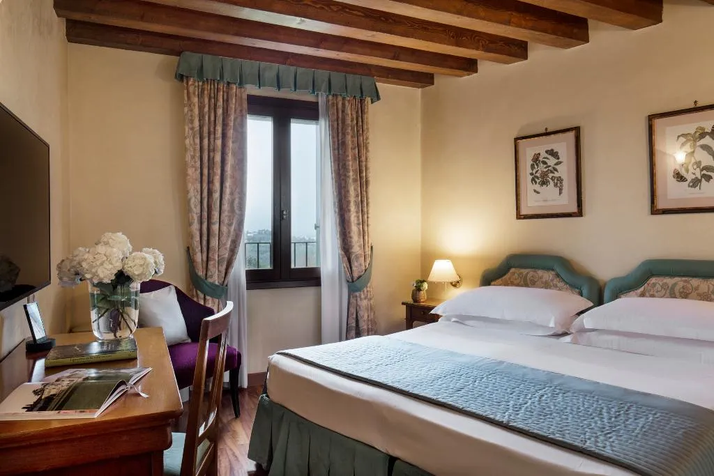 Double or Twin CLASSIC Room, Villa Michelangelo Vicenza - Starhotels Collezione, Venice