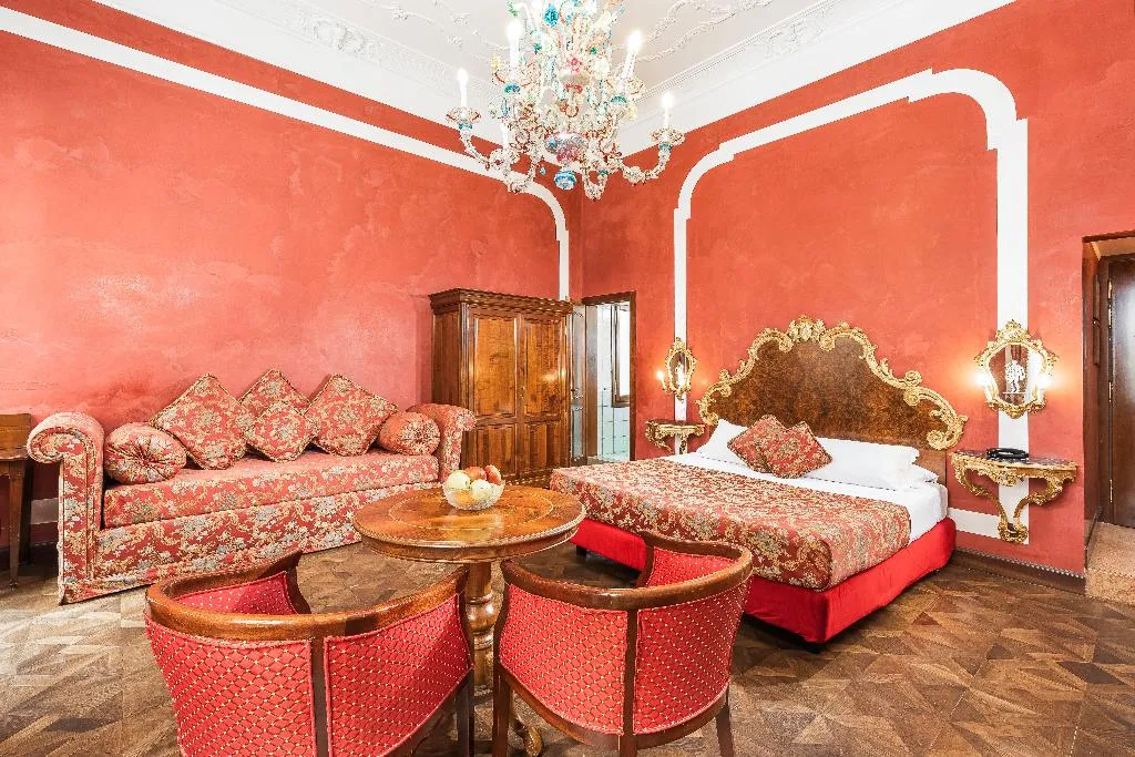 Room, San Moise, Venice