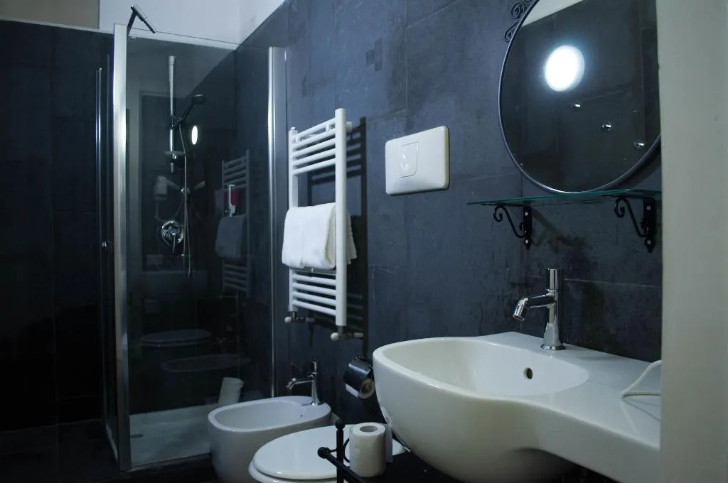 Room, Hotel Neronensis, Naples