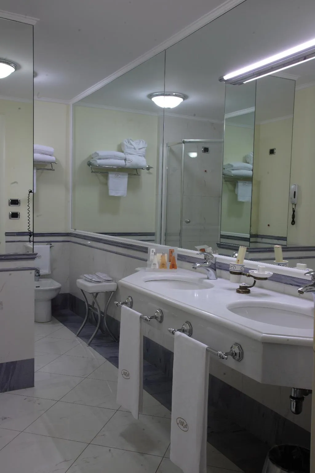 QUADRUPLE STANDARD Room, Palazzo Alabardieri, Naples