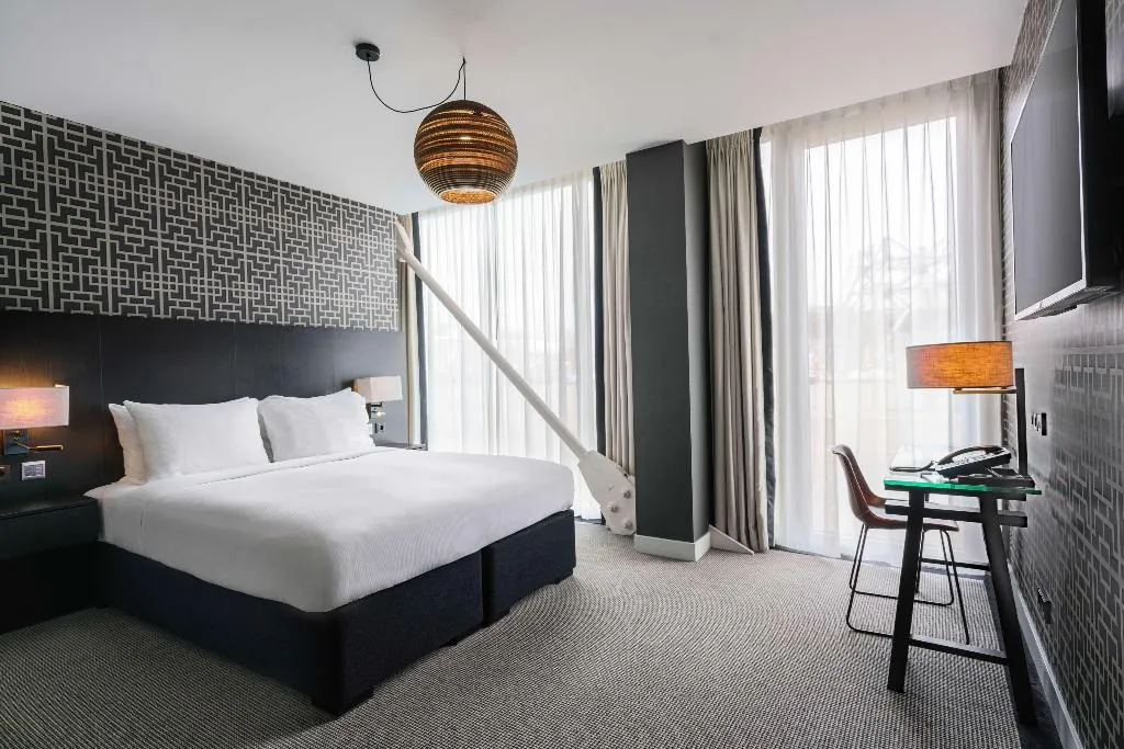DOUBLE Accessible-Queen Size Bed Room, DoubleTree by Hilton NDSM Wharf, Amsterdam