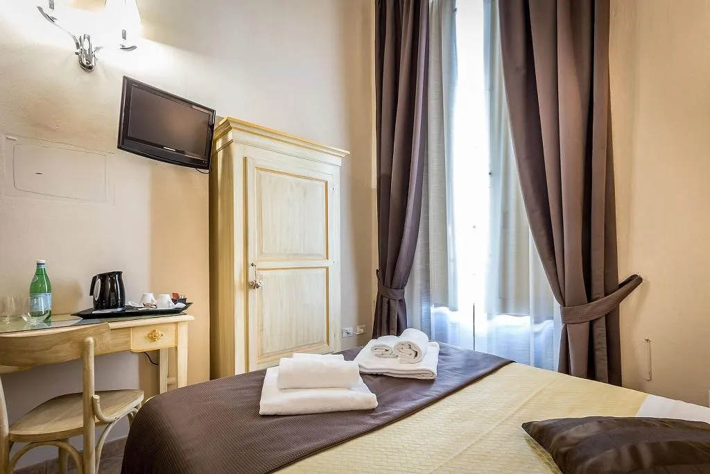 Room, Sognando Firenze, Florence