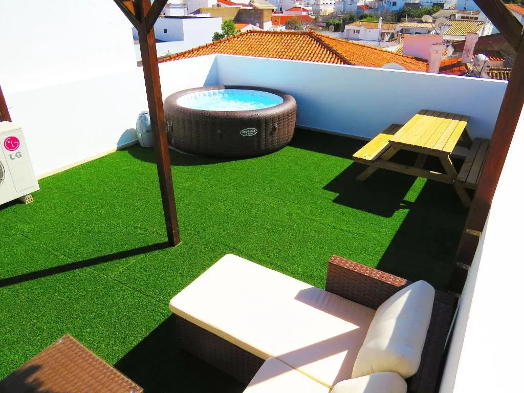 Terrace, The 17 Hostel, Algarve