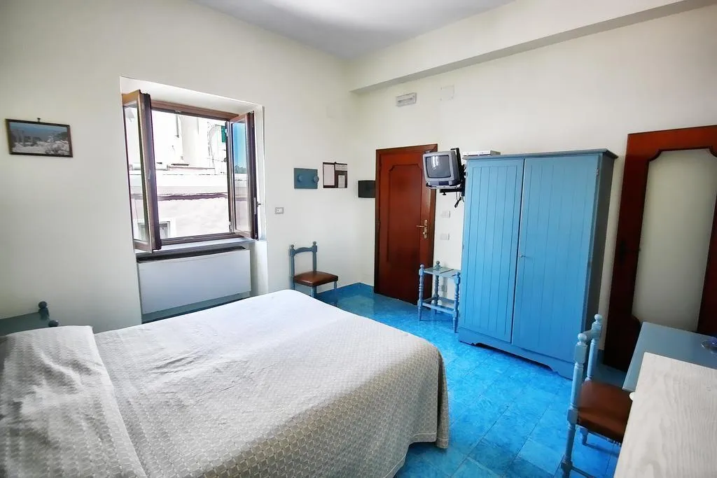 DOUBLE STANDARD Room, La Certosa Hotel, Naples