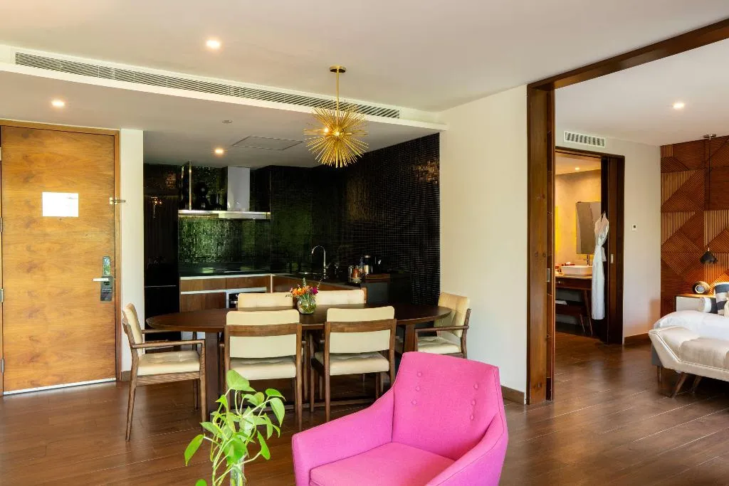 SUITE PARTIAL OCEAN VIEW ONE BEDROOM Room, The Fives Downtown Hotel, Curio by Hilton, Playa Del Carmen
