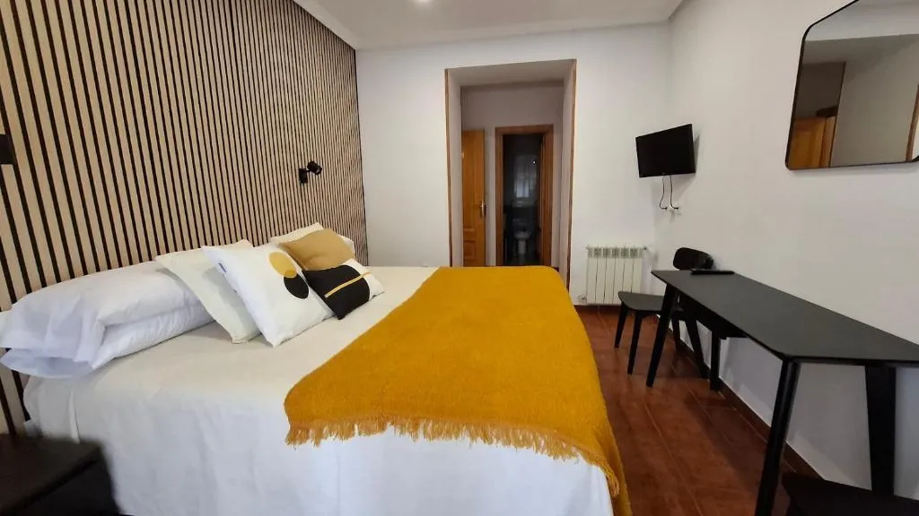 Double or Twin SUPERIOR Room, Hostal Bellas, Madrid