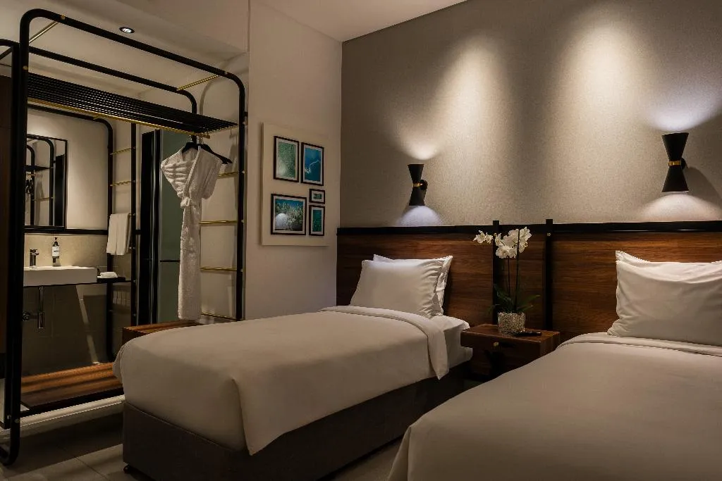 DOUBLE KING SIZE BED Room, Form Hotel Dubai, Dubai