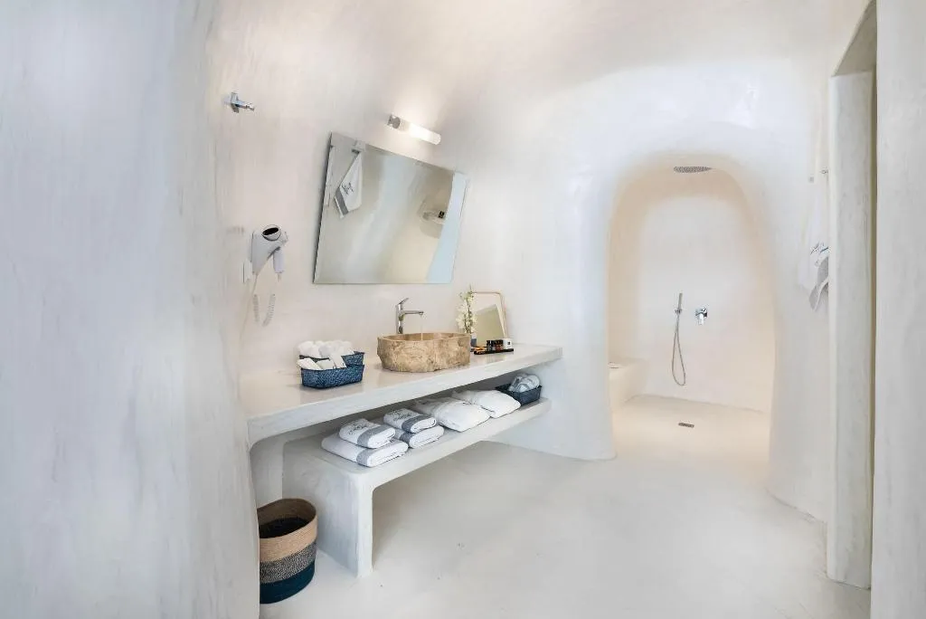 Room, Maregio Suites, Santorini