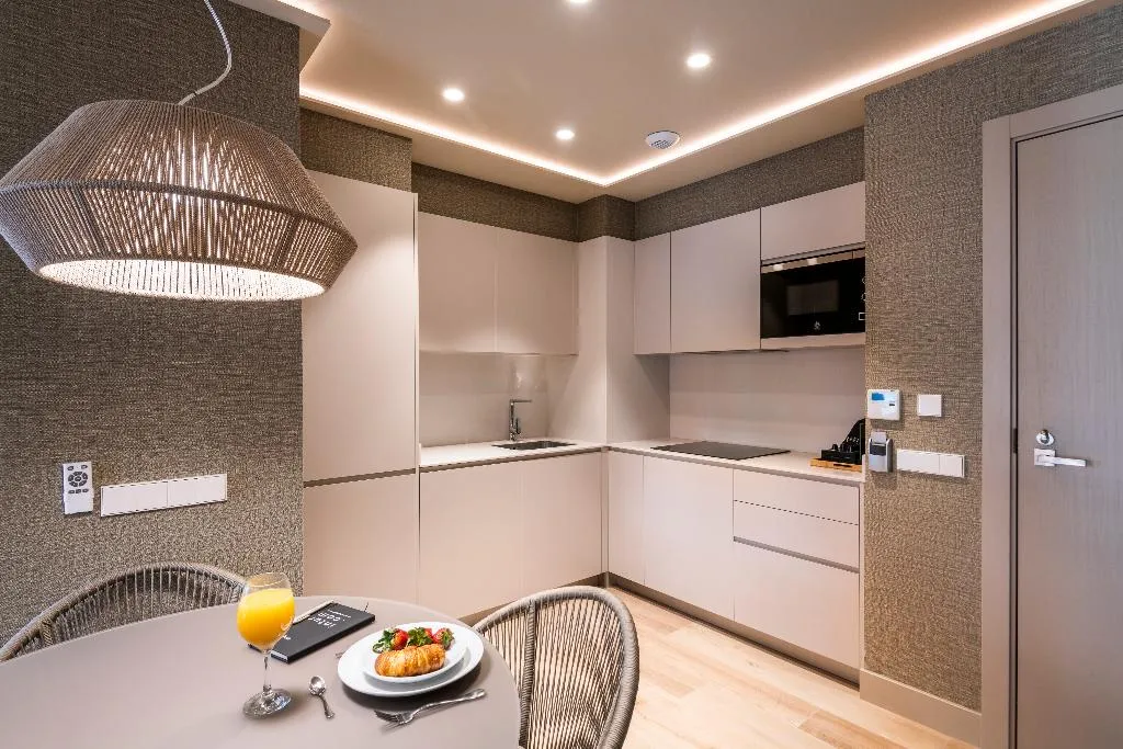 STUDIO CAPACITY 2 Room, Intelier Core Suites Valencia, Valencia