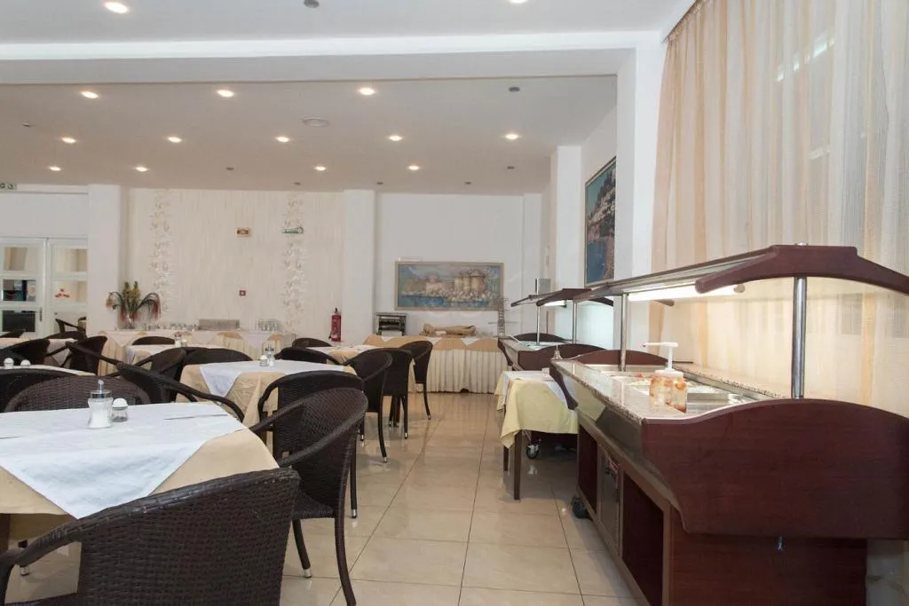 Restaurant, Pefkos Breeze, Rhodes