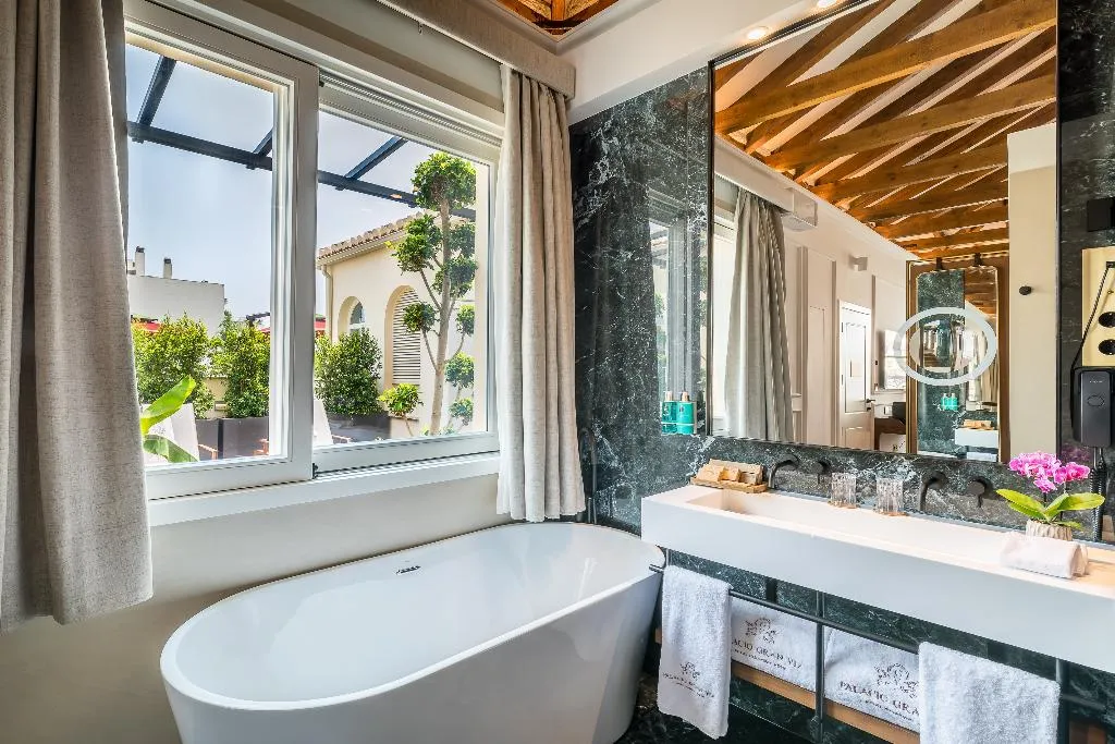 Room, Palacio Gran Via, A Royal Hideaway Hotel, Andalucia