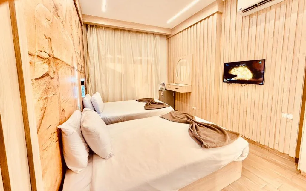 TWIN DELUXE WITH BALCONY Room, Giza Pyramids View Inn, Cairo