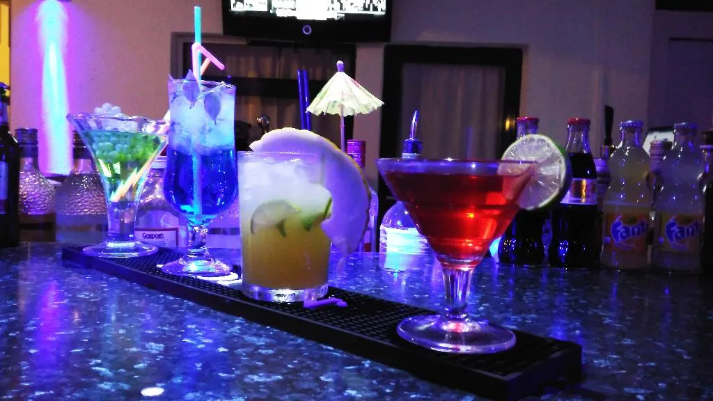 Bar, Bouradanis, Kos