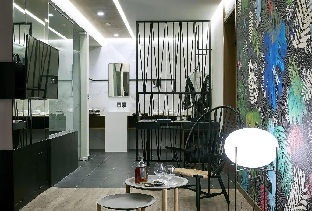 Room, Dyo Suites, Crete