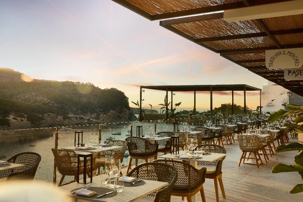 Restaurant, Cala San Miguel Ht Ibiza Curio correct code 117040, Ibiza