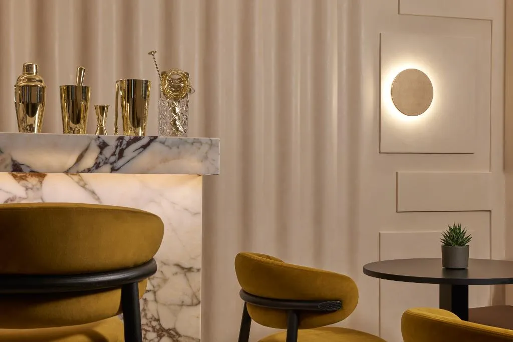 Bar, Borghese Contemporary Hotel, Rome