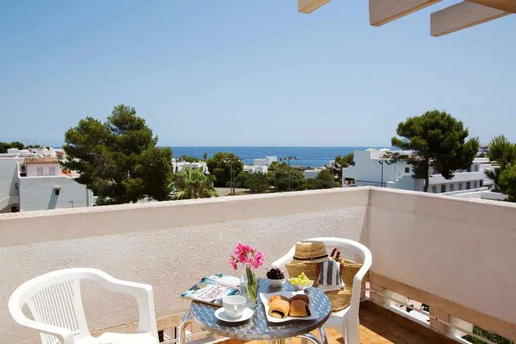 APARTMENT TWO BEDROOMS Room, Gavimar La Mirada Club Resort, Majorca
