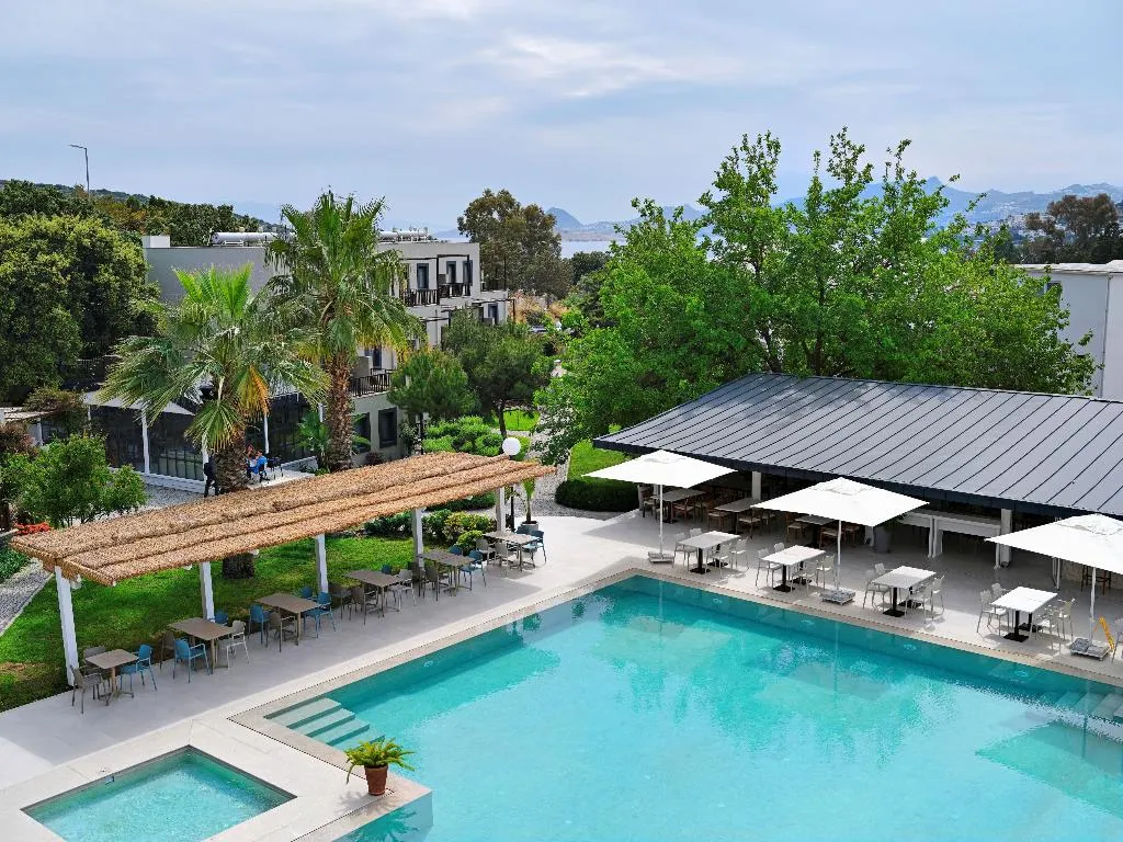 Pool, Dorman Suites Hotel, Bodrum