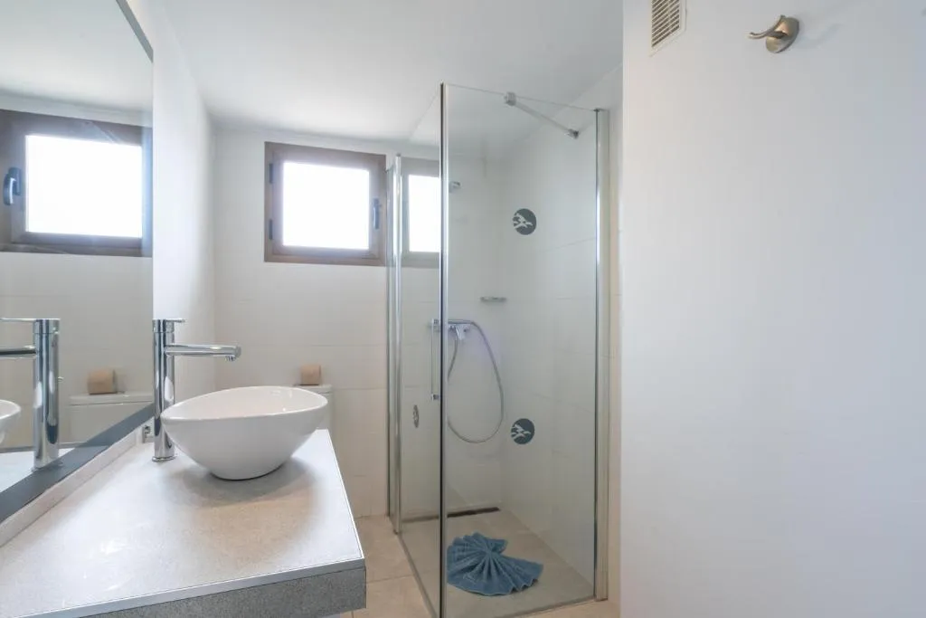 Double or Twin PREMIUM Room, Guya Wave, Majorca