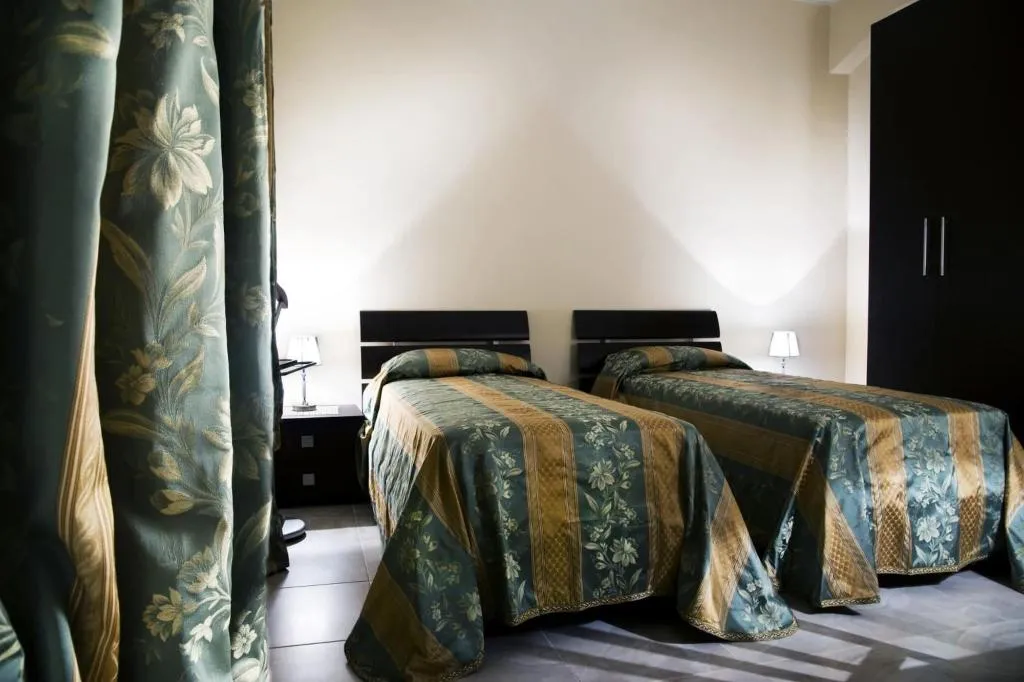 Room, B&B Lepanto, Catania
