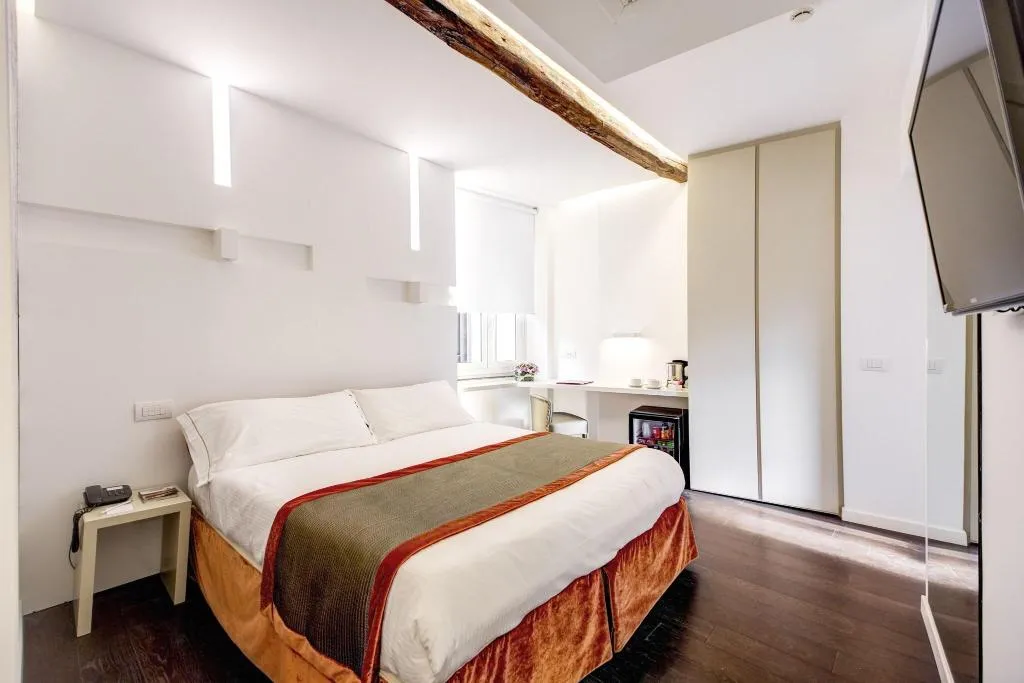 Room WITH VIEWS Room, Albergo Abruzzi, Rome