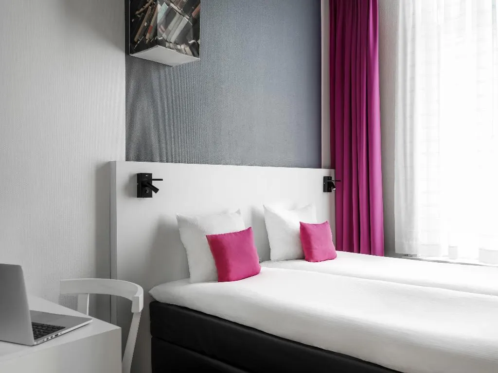 TWIN STANDARD Room, ibis Styles Amsterdam Amstel, Amsterdam