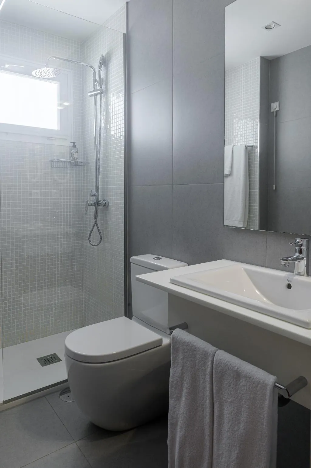 Double or Twin STANDARD Room, Torre Mar Hotel, Porto