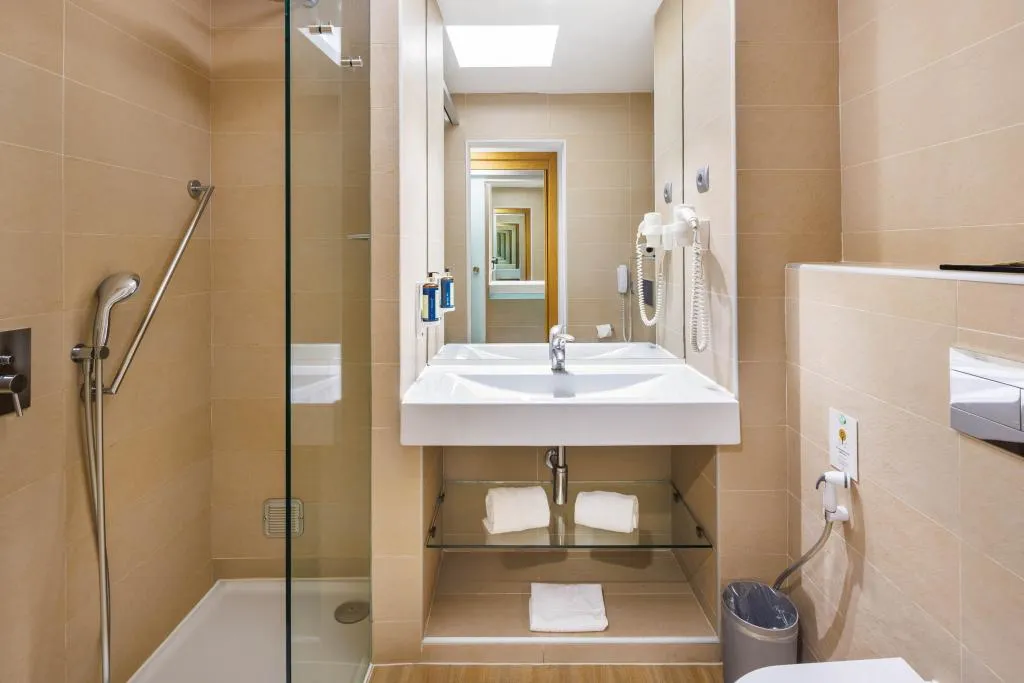 DOUBLE SINGLE USE CLASSIC LAND VIEW Room, Jupiter Algarve Hotel – Beach & Spa, Algarve