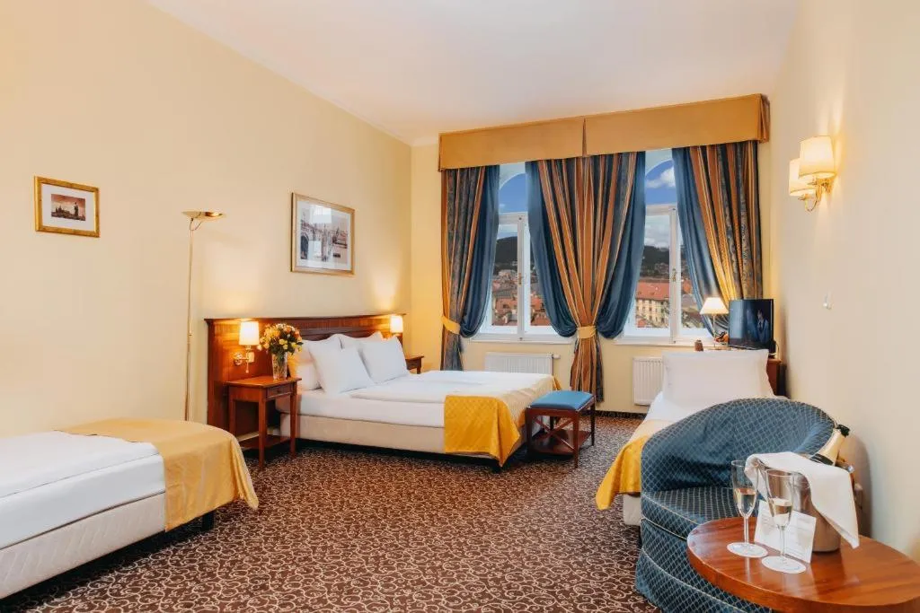 QUADRUPLE STANDARD Room, Louis Leger, Prague