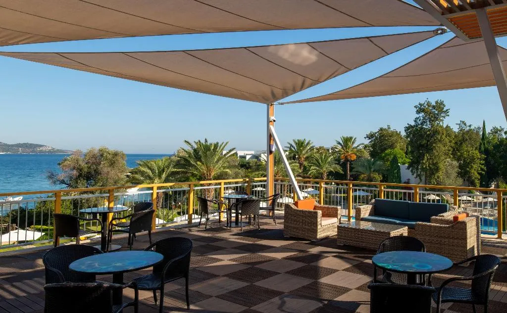 Bar, DoubleTree By Hilton Bodrum Isıl Club Resort, Bodrum