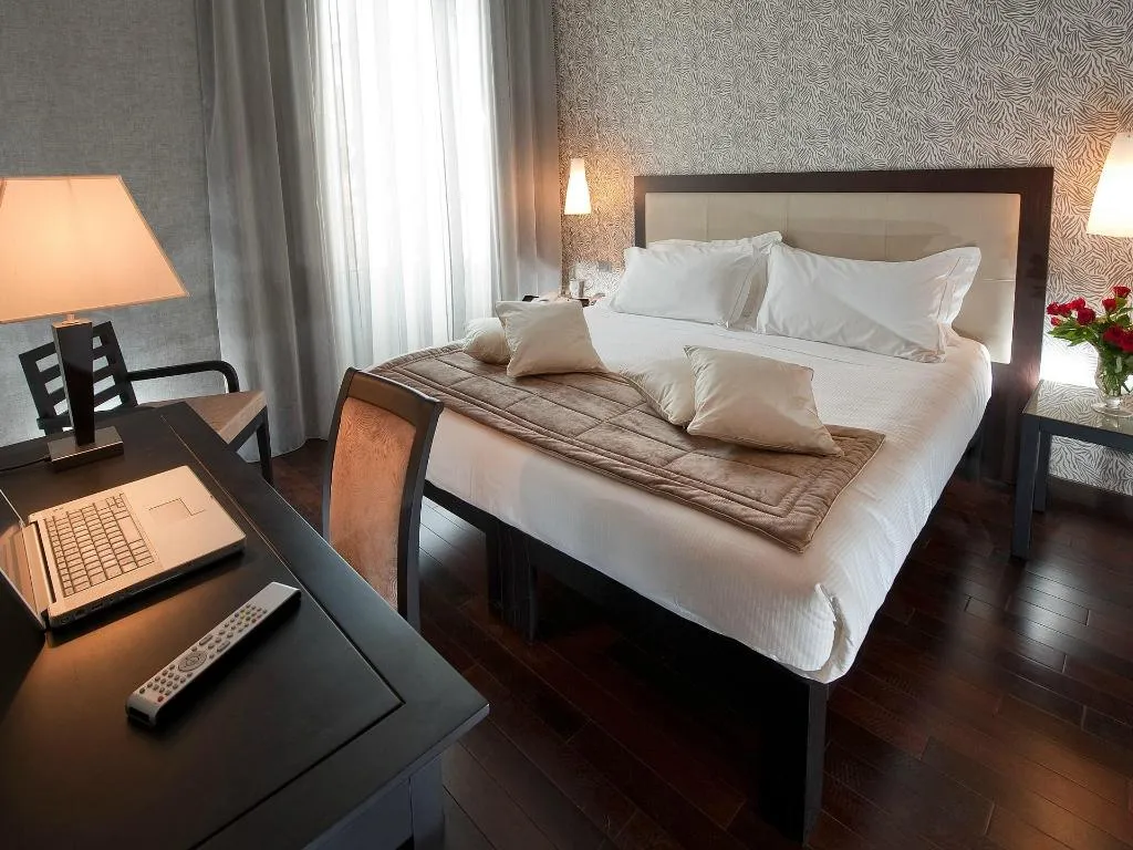 DOUBLE SINGLE USE ECONOMY Room, c-hotels Fiume, Rome