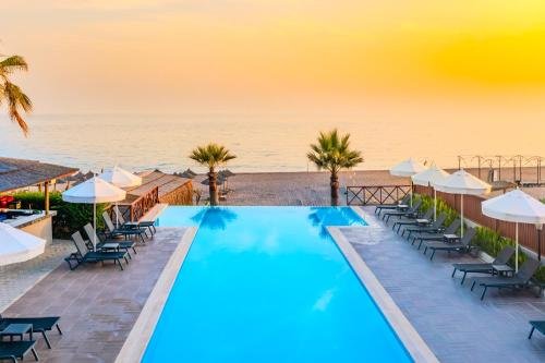 Adora Calma Beach Hotel 16 Adult Only, Antalya