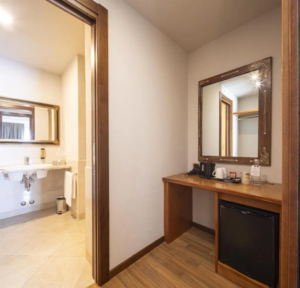 DOUBLE LAKE VIEW Room, Hotel Horizon Wellness & Spa Resort, BW Signature, Milan