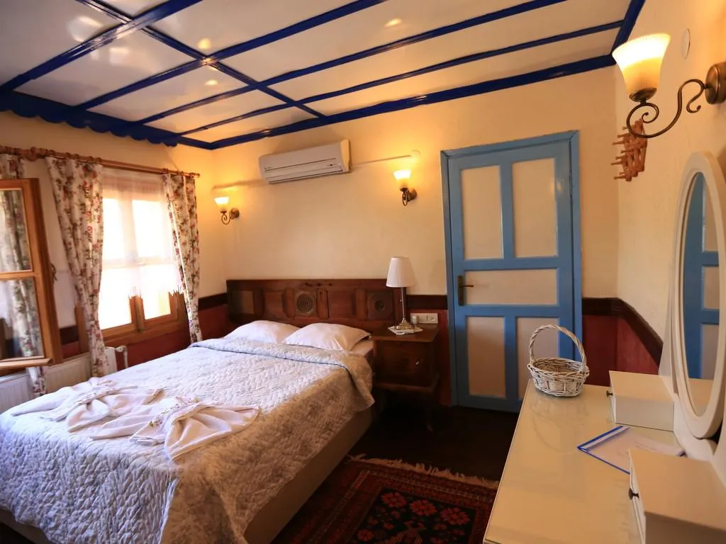 DOUBLE MOUNTAIN VIEW Room, Zeytinli Konak Butik Otel, Izmir