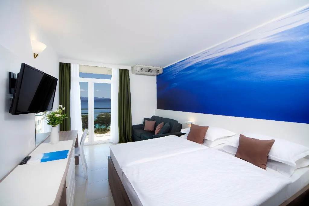 DOUBLE SUPERIOR SIDE SEA VIEW Room, Bluesun hotel Neptun, Split