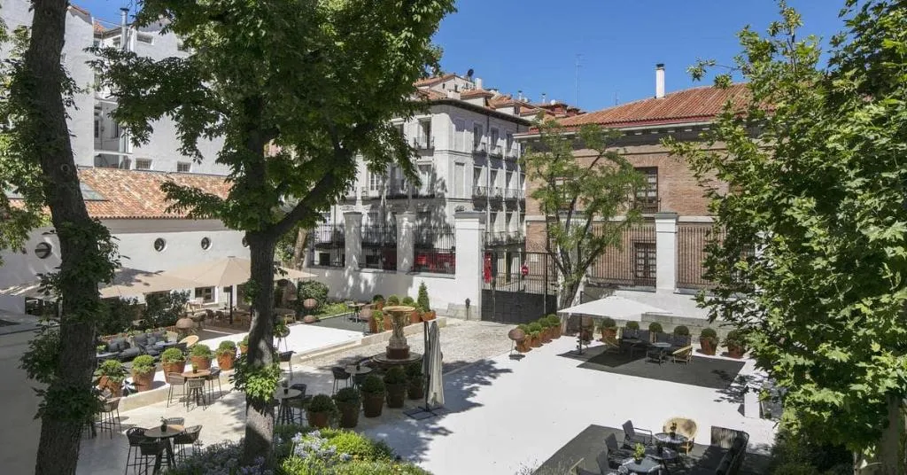 Restaurant, Palacio de los Duques Gran Meliá, Madrid