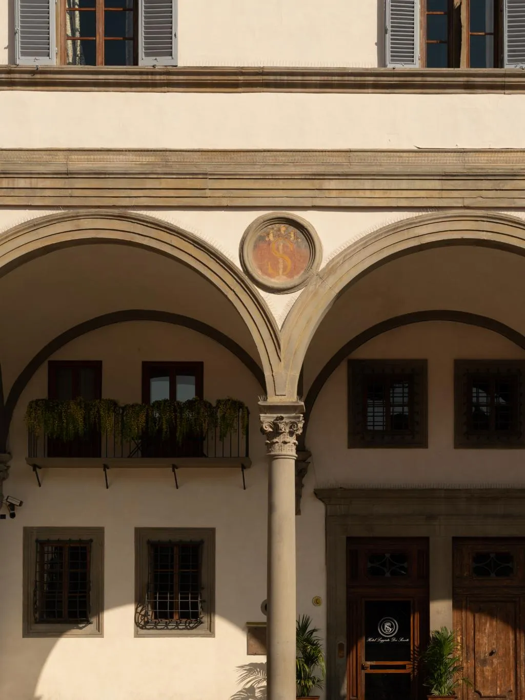 General view, Loggiato Dei Serviti, Florence