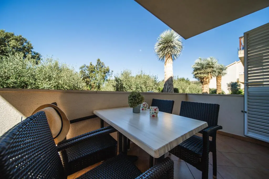 APARTMENT CAPACITY 6 Room, Pervanovo Apartments, Dubrovnik