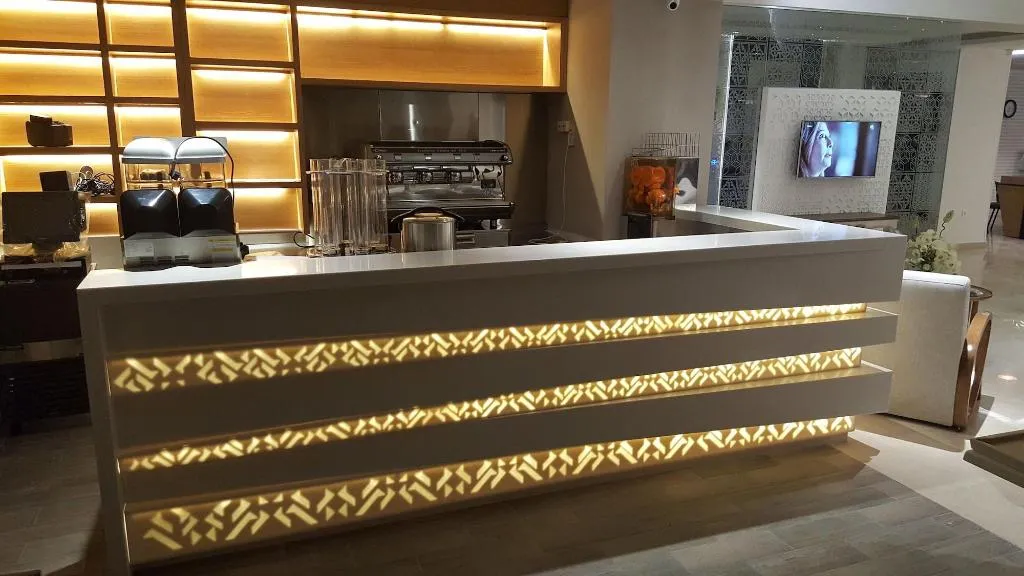 Bar, Marigold, Tunisia