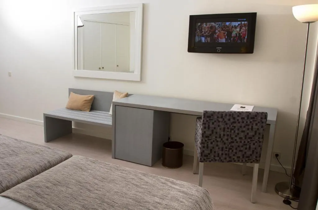 TRIPLE STANDARD Room, Black Tulip, Porto