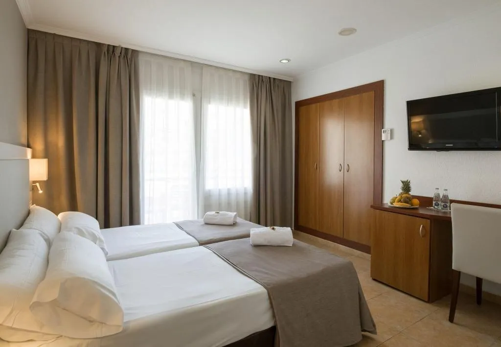 TWIN STANDARD Room, Rosamar & Spa, Costa Brava