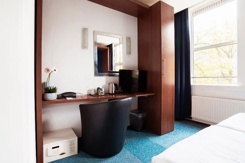 TWIN STANDARD Room, Hotel Beethoven Amsterdam, Amsterdam