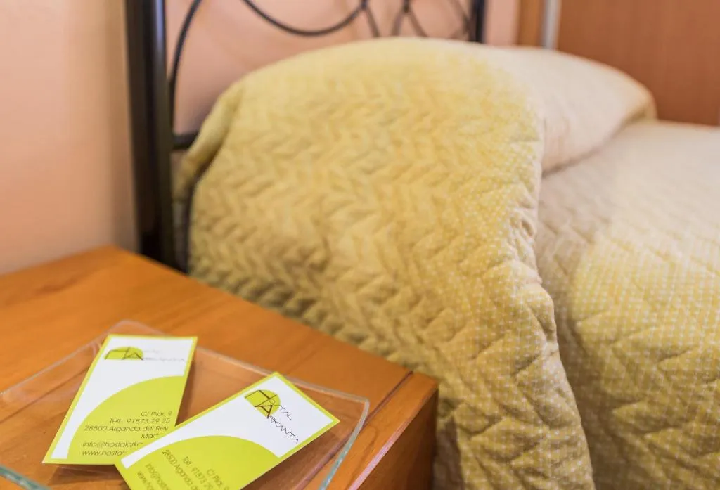 Room, Hostal Arkanta, Madrid
